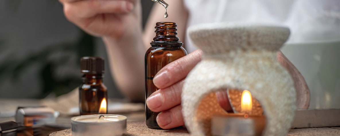 VTCT Diploma in Aromatherapy for the Complementary Therapist Level 4